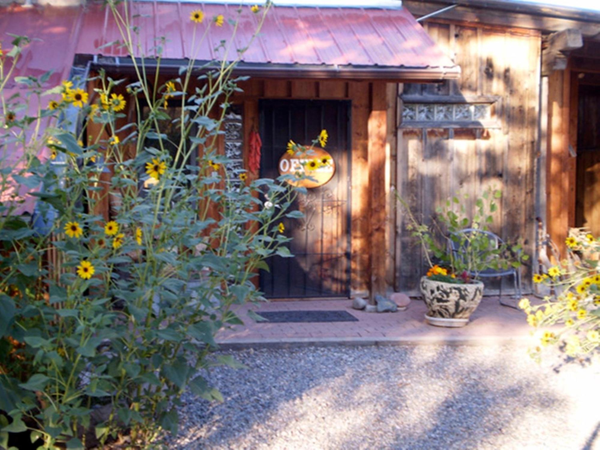פרמינגטון Silver River Adobe Inn Bed And Breakfast מראה חיצוני תמונה
