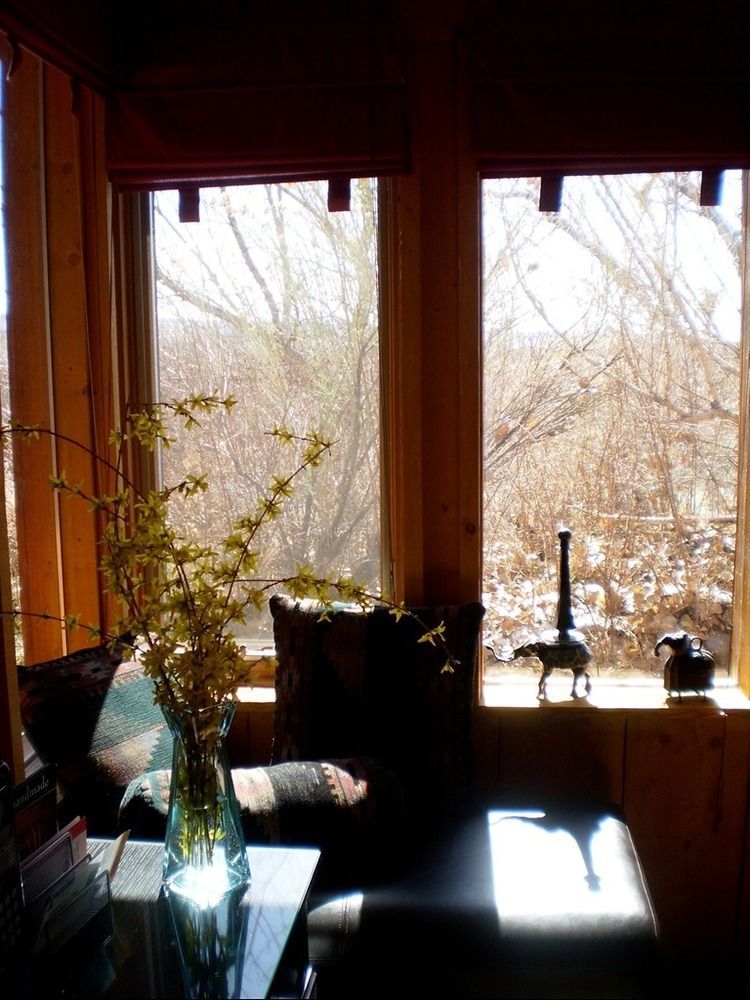 פרמינגטון Silver River Adobe Inn Bed And Breakfast מראה חיצוני תמונה