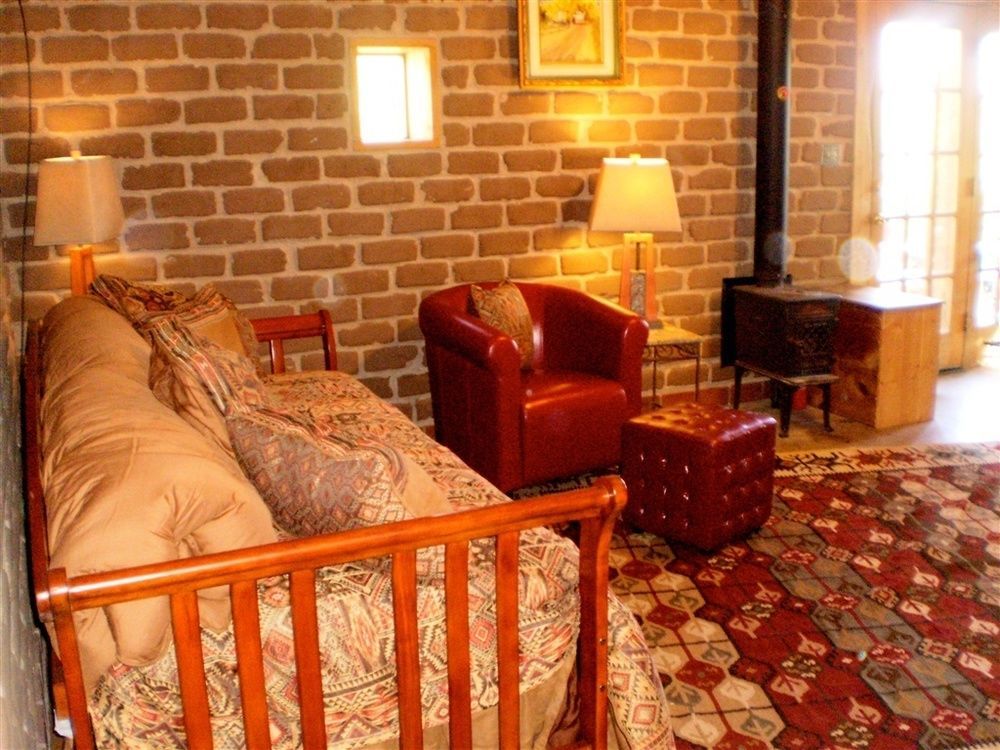 פרמינגטון Silver River Adobe Inn Bed And Breakfast מראה חיצוני תמונה