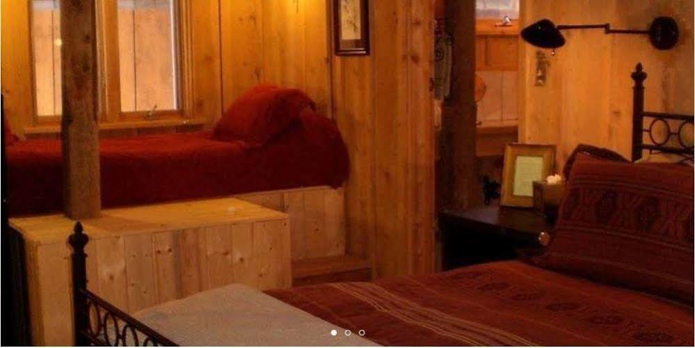פרמינגטון Silver River Adobe Inn Bed And Breakfast מראה חיצוני תמונה